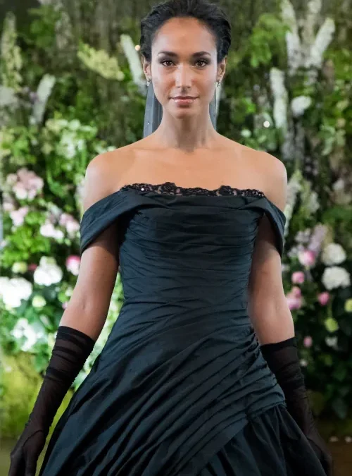 Ian Stuart: The Art of the Dramatic Bride
