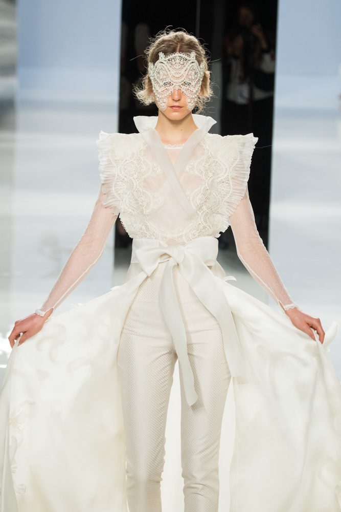 Carla Ruiz BBFW Barcelona Bridal Fashion Week 2017 CARRO Studio Belle Bridal Magazine-2